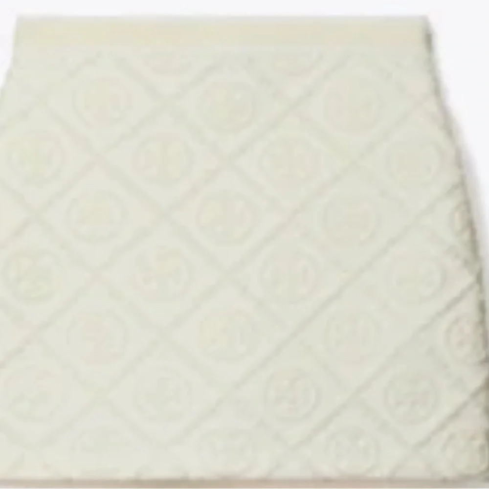 Tory Burch  Quilted Skirt size medium